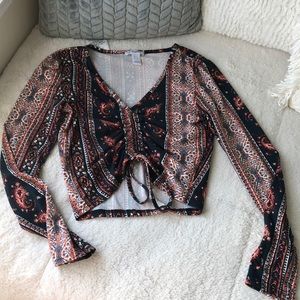 Cinch long sleeves top